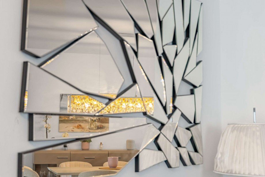 Spiegelkunst Dachgeschosswohnung M�nchen