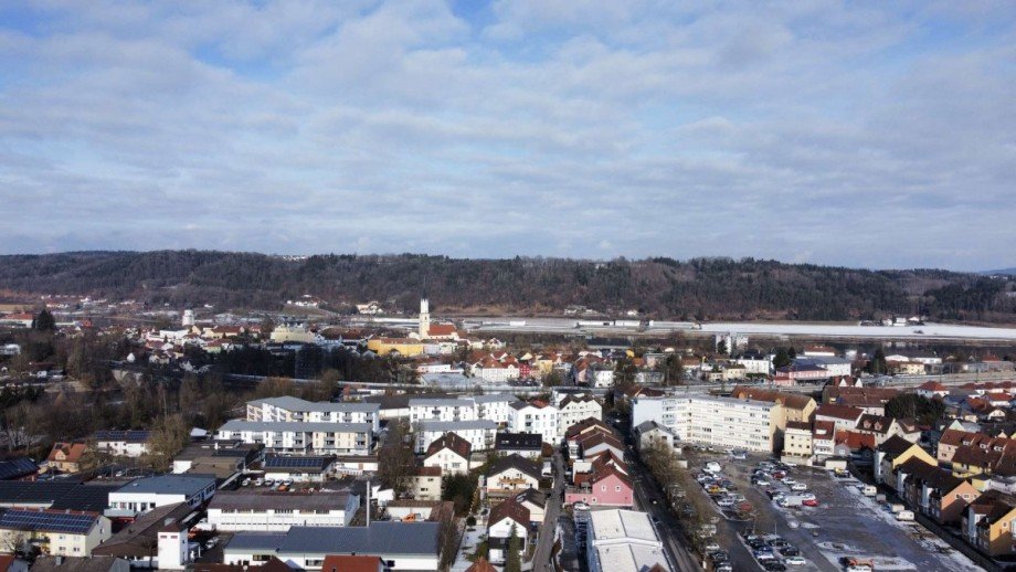Luftbildaufnahme 1 Wohn- / Gesch�ftshaus Vilshofen an der Donau