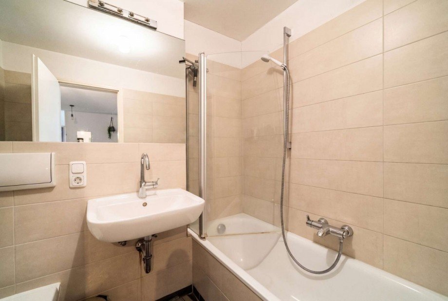 Badezimmer mit Duschwanne Etagenwohnung M�nchen