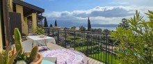 Balkon Aussicht in Richtung Osten Verkauft: Traumhafte 3-Zi.-Penthouse-Whg. mit Dachterrasse in Toscolano-Maderno am Gardasee