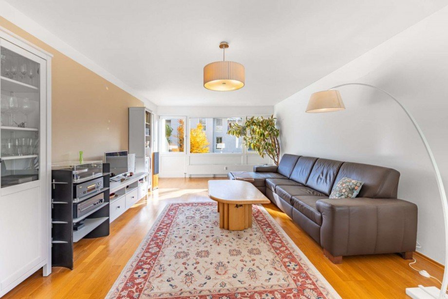 Wohnzimmer Etagenwohnung M�nchen