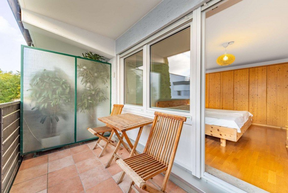 West-Balkon am Schlafzimmer Etagenwohnung M�nchen
