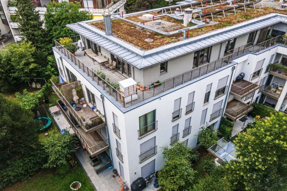 fast umlaufende Dachterrasse Renditeobjekt M�nchen