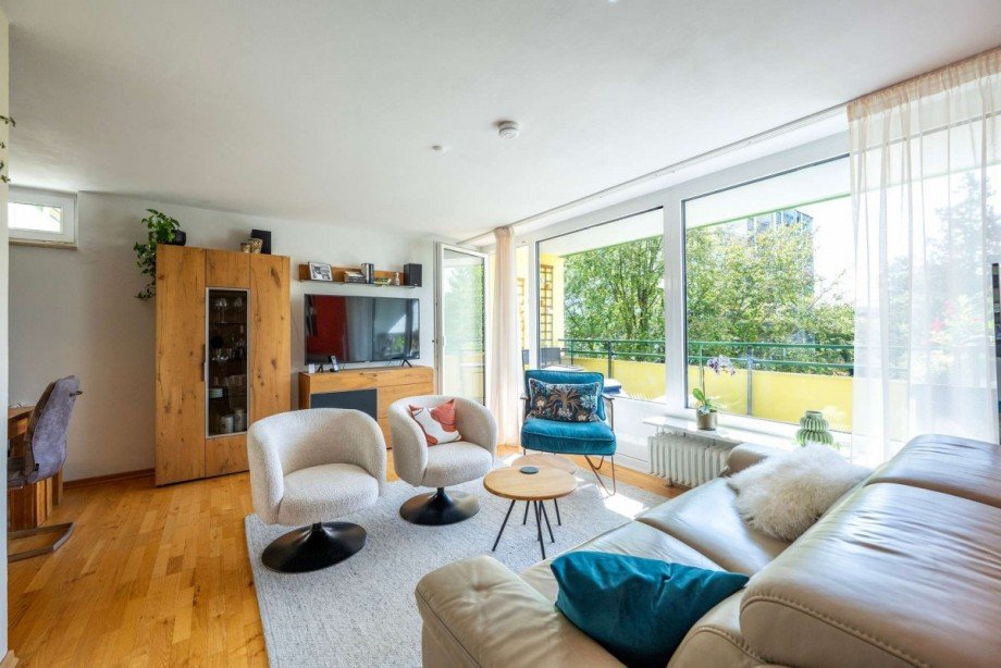 Wohnzimmer Etagenwohnung Unterschlei�heim