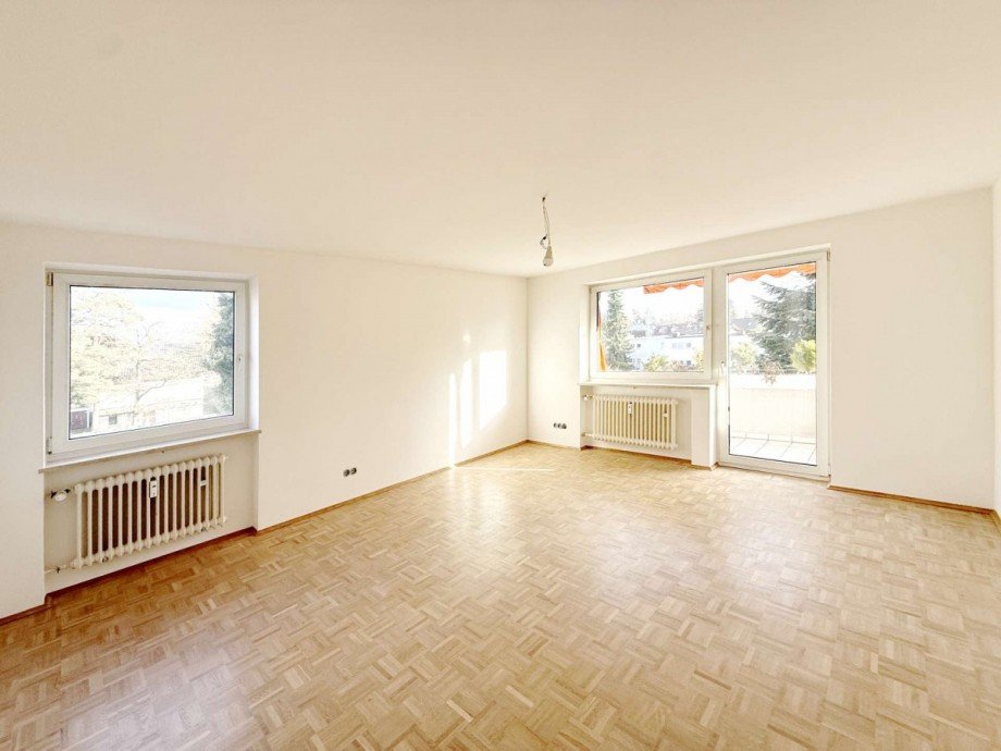 Wohnzimmer nach S�den Etagenwohnung M�nchen