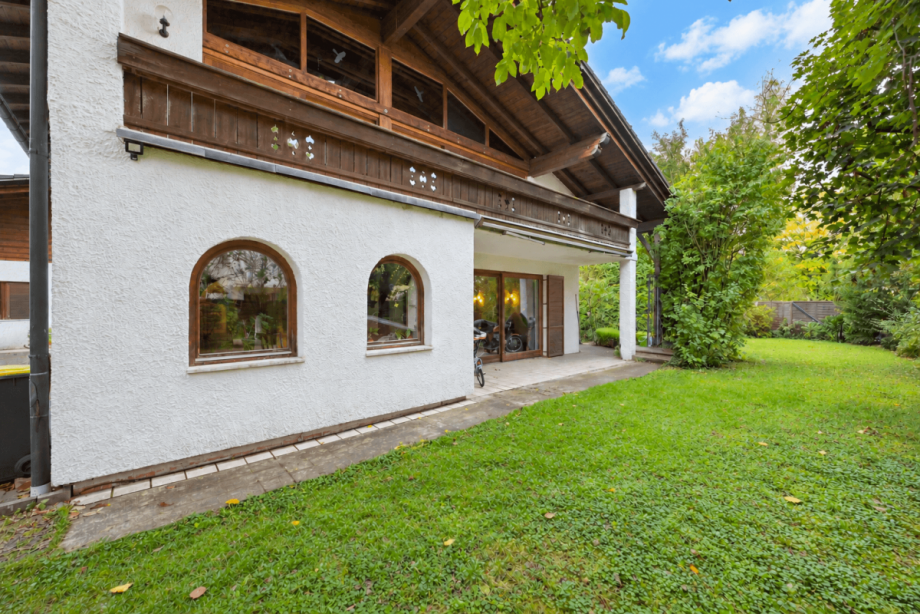 Eingewachsener Garten mit hoher Privatsph�re Einfamilienhaus Geretsried