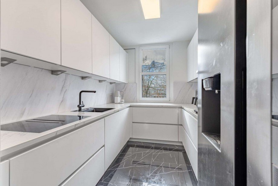 Moderne K�che Dachgeschosswohnung M�nchen