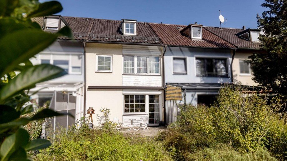 Ansicht des Hauses vom Garten Reihenmittelhaus M�nchen