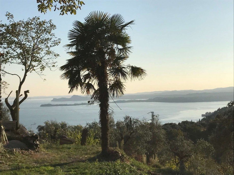 Blick auf den s�d-westlichen Gardasee Villa Toscolano-Maderno