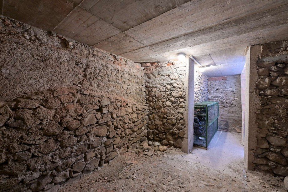 Historischer Kellerbereich (eingeschr�nkt nutzbar) Grundst�ck Miesbach