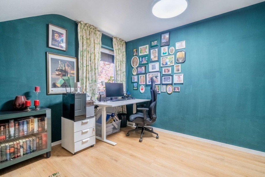 2tes Arbeitszimmer / Kinderzimmer im DG Doppelhaush�lfte M�nchen