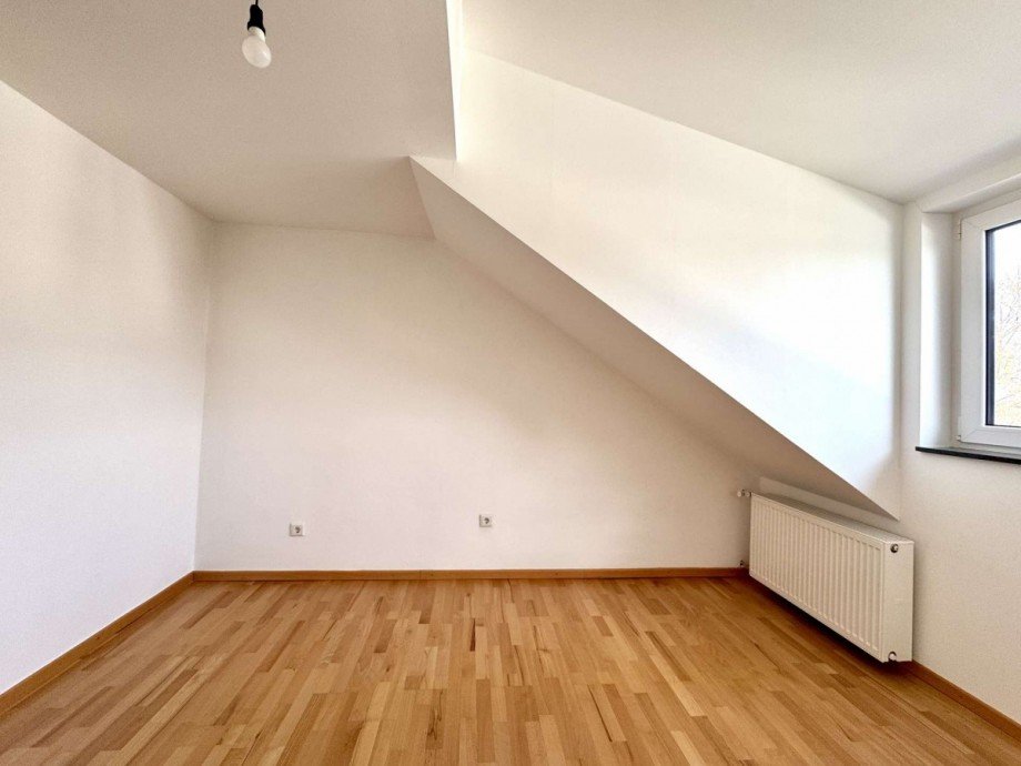 G�stezimmer im DG Reihenendhaus M�nchen