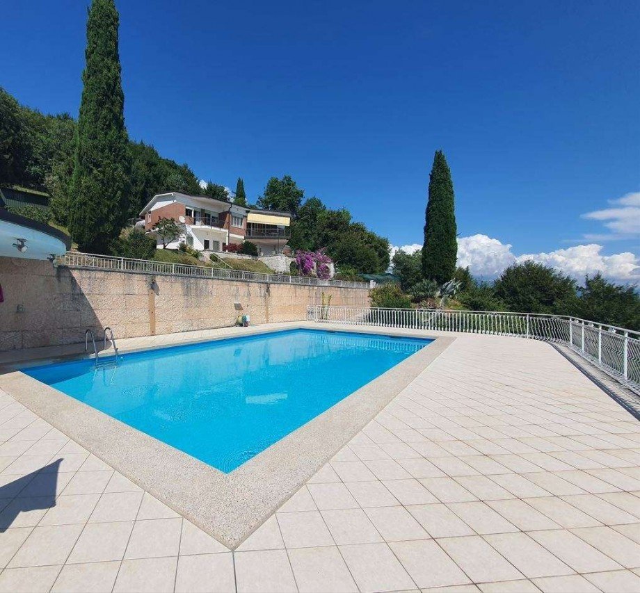 Pool Einfamilienhaus Sal�