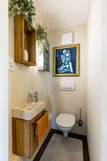 Toilette Atemberaubende 3-Zimmer-Wohnung in Forstenried mit gro�er Dachterrasse