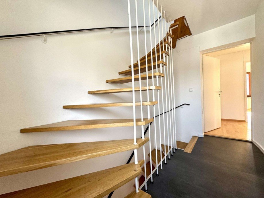 Treppenhaus 1. OG Reihenendhaus M�nchen