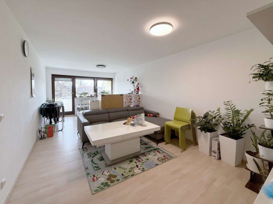 helles Wohnzimmer Etagenwohnung M�nchen
