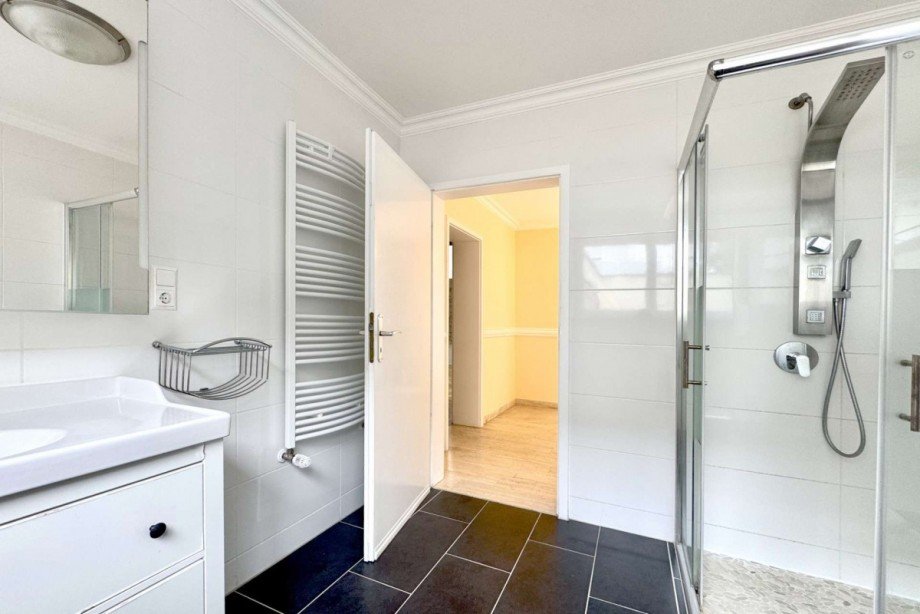 Badezimmer EG Einfamilienhaus M�nchen