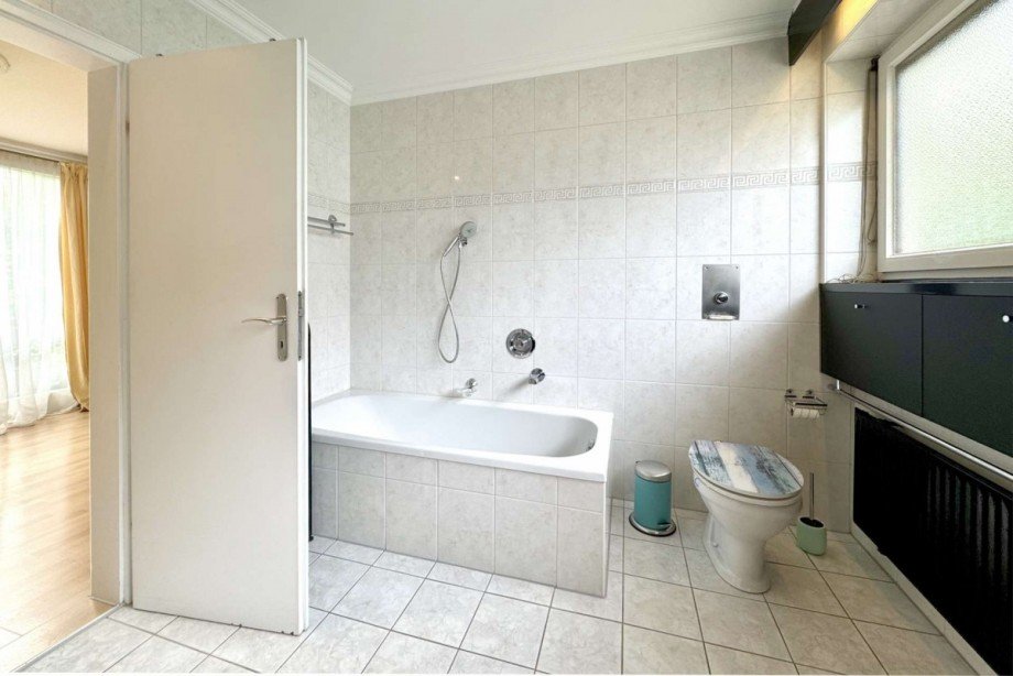 Badezimmer 1. OG Einfamilienhaus M�nchen
