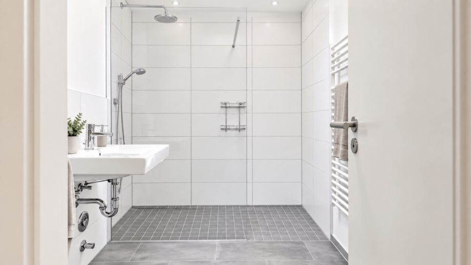 Modernes Badezimmer Dachgeschosswohnung M�nchen