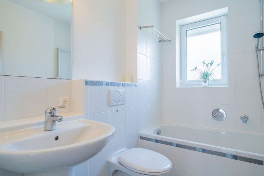 Badezimmer Einliegerwohnung Einfamilienhaus Friedberg