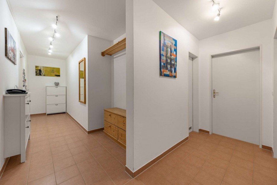 Flur mit Platz f�r die Garderobe Etagenwohnung M�nchen