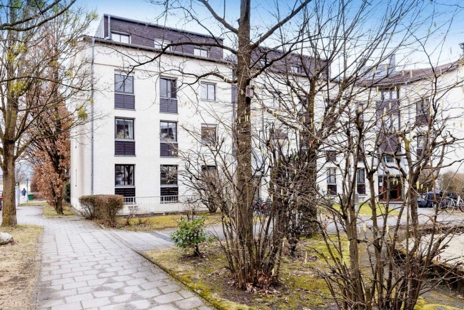 Blick auf das Geb�ude Etagenwohnung M�nchen