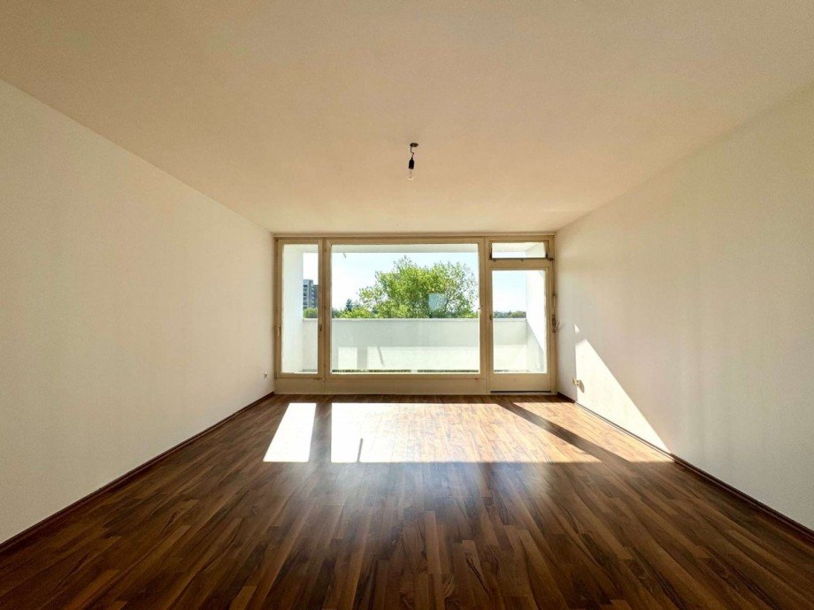 Wohn-/ Schlafbereich Etagenwohnung M�nchen
