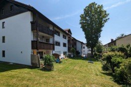 Hauptbild Ruhiges Mehrfamilienhaus mit 10 Parteien nahe S-Bahn-Station Grafing