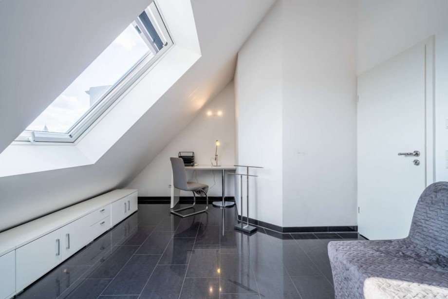 Kinder-/ G�stezimmer DG Maisonettewohnung M�nchen