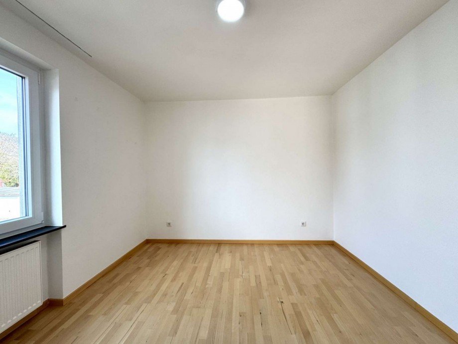 Schlafzimmer 1. OG Reihenendhaus M�nchen