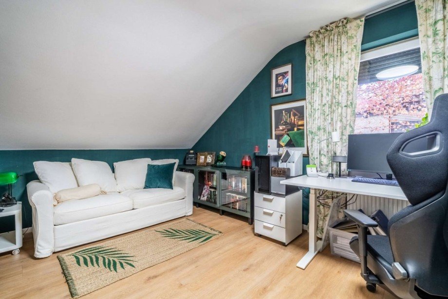 2tes Arbeitszimmer / Kinderzimmer im DG Doppelhaush�lfte M�nchen