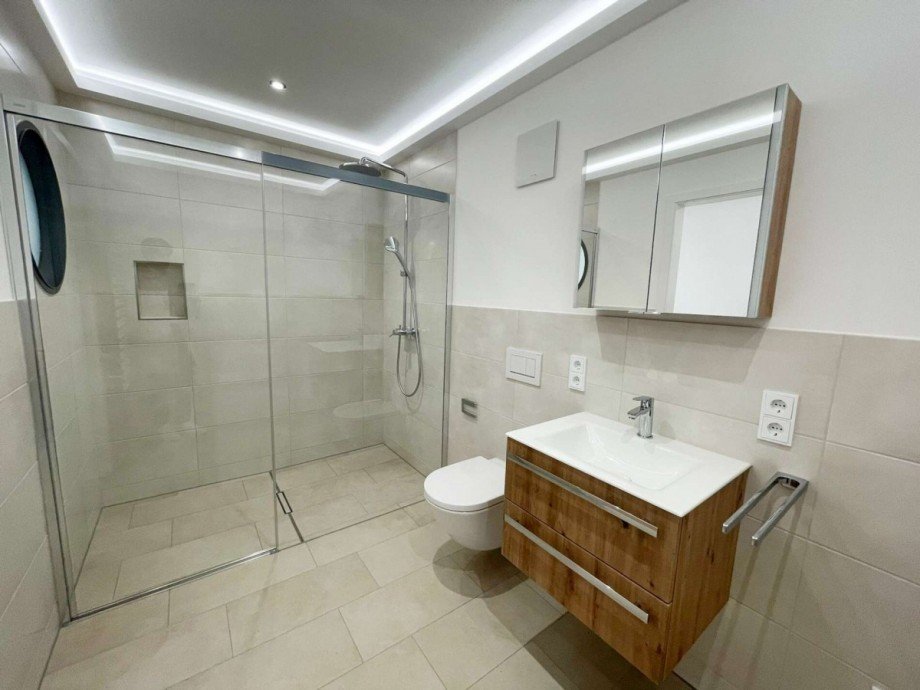 Duschbad Dachgeschosswohnung M�nchen