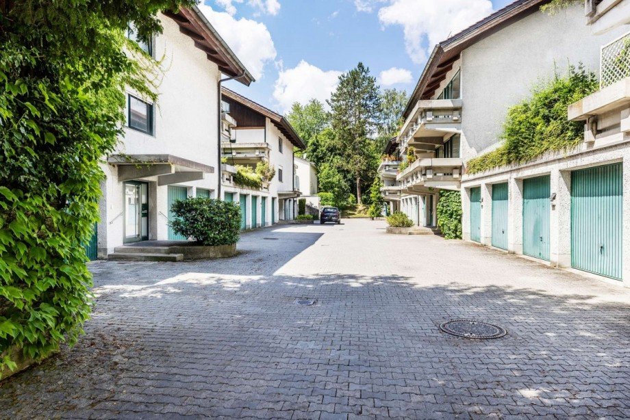 Einfahrt Etagenwohnung Pullach im Isartal