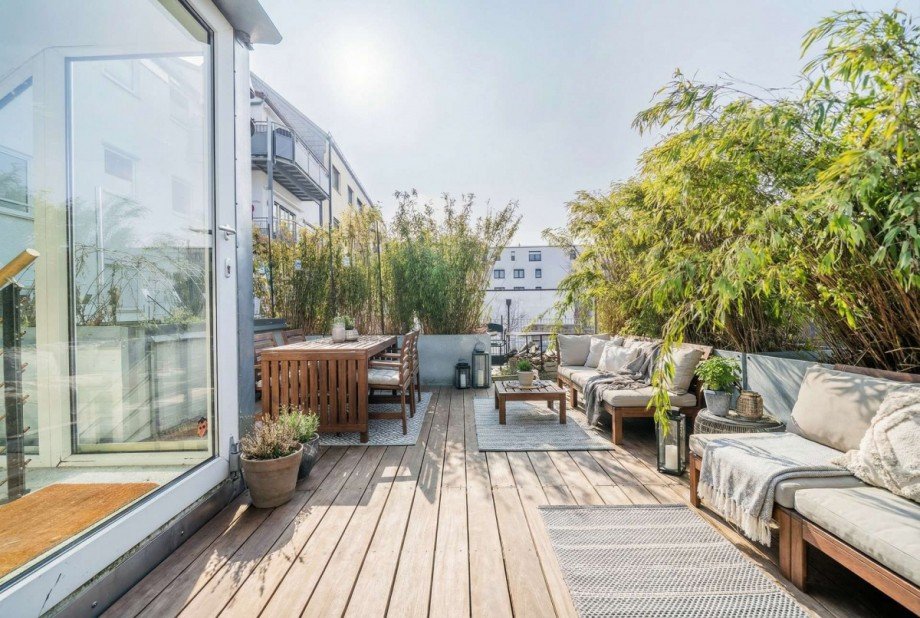 Dachterrasse mit hochwertigem Teakholzbelag Loft-Studio-Atelier M�nchen