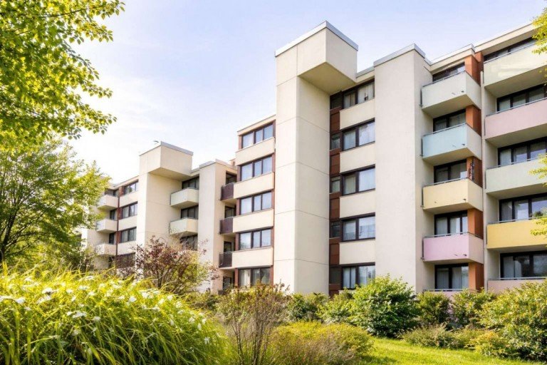 Hausansicht Garching - Deutschland - Bayern - Landkreis M�nchen - Gemeinde Garching Etagenwohnung Ruhige, vermietete 2-Zi.-Whg. in Garching bei M�nchen mit EEK/ B !