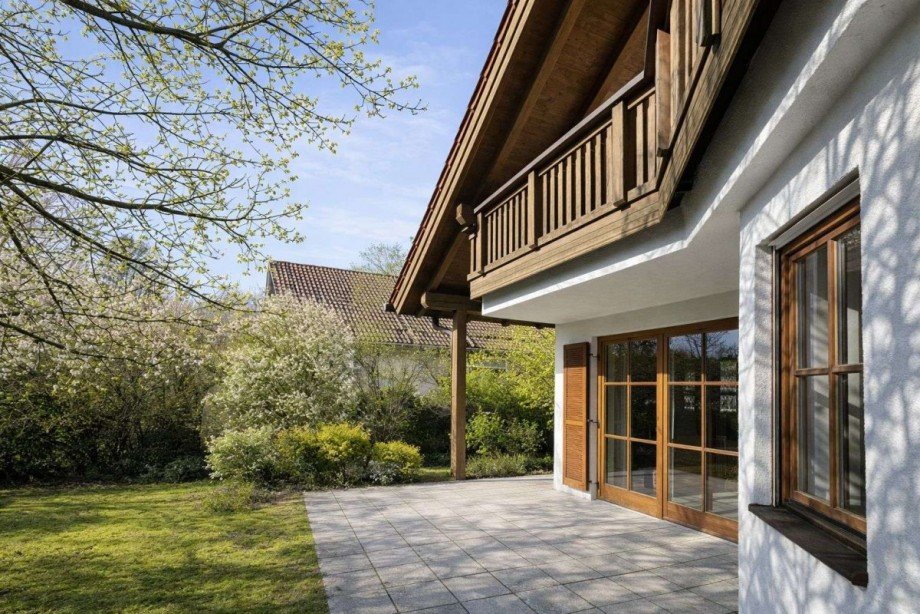 Sch�ne Terrasse S�dseite Zweifamilienhaus Tutzing