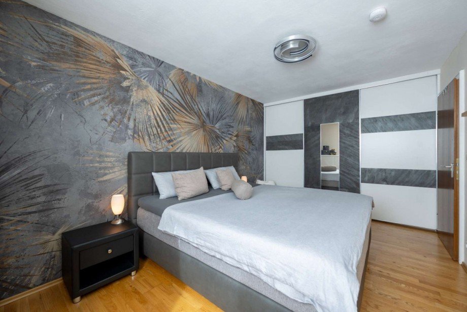 Schlafzimmer Etagenwohnung Unterschlei�heim
