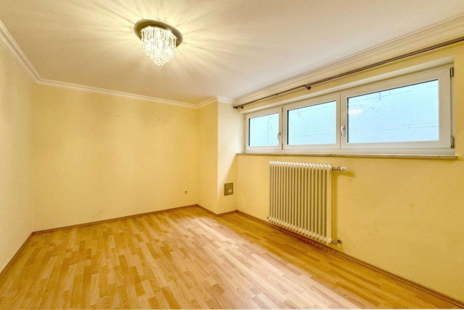 Zimmer UG Einfamilienhaus M�nchen
