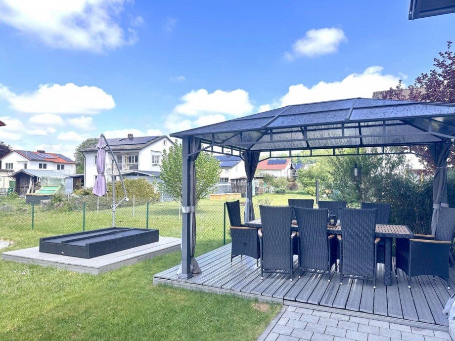 Garten zur Wohnung OG Zweifamilienhaus 83371 Traunreut